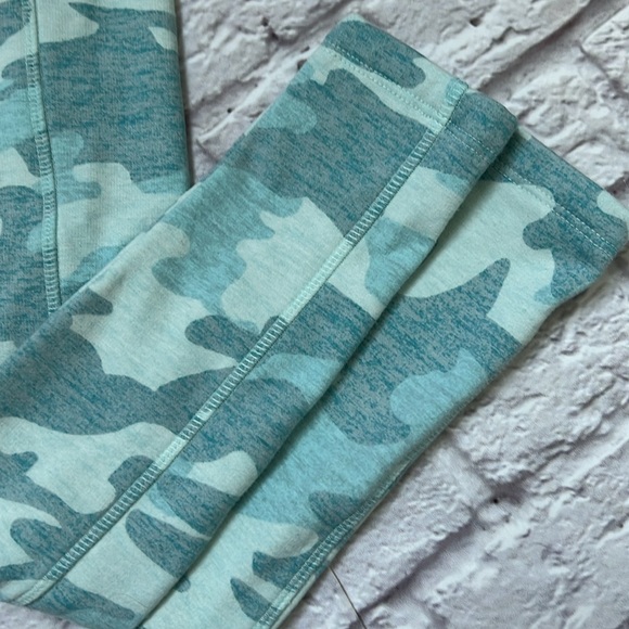 Justice warm leggings lined Camo aqua - Picture 2 of 5